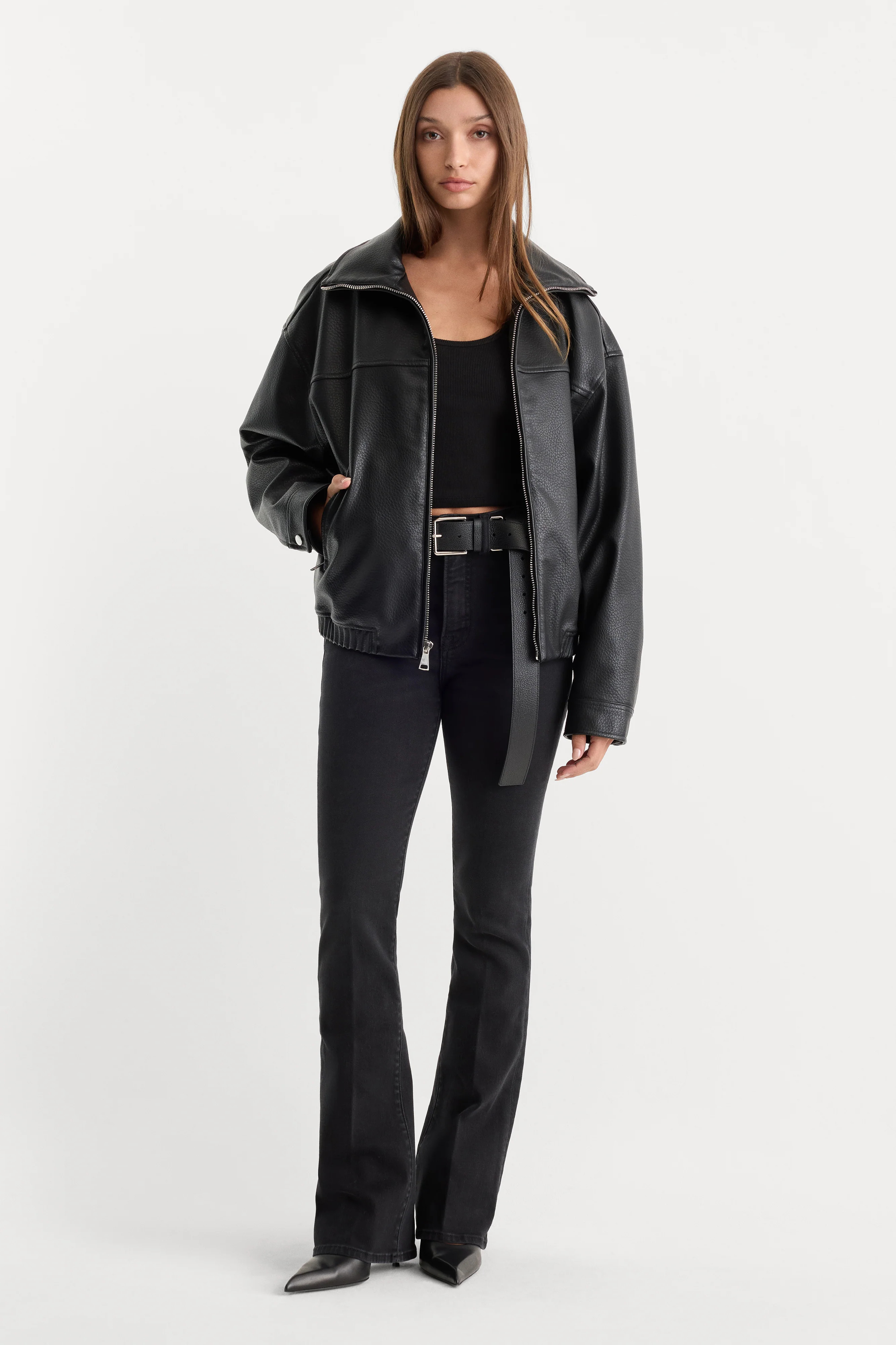 Women's Soft Tech Good Classic Bootcut Jeans | Nova, Size 4 | Good American by Khlo� Kardashian | Good American