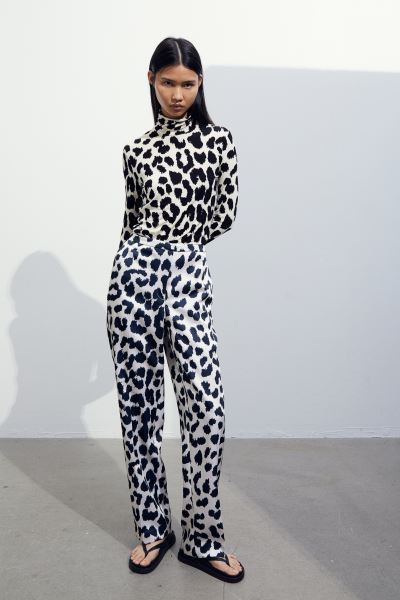 Turtleneck Top - Cream/leopard print - Ladies | H&M US | H&M (US + CA)