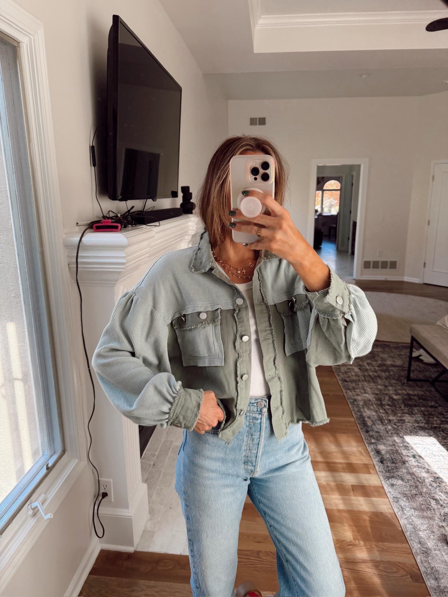 Looks like Free People. Costs way less. Period.

Love the color blocking on these + adds a little pop of color into your wardrobe! 