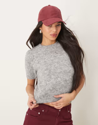 Gina Tricot fluffy knitted short sleeve sweater in gray melange | ASOS (Global)