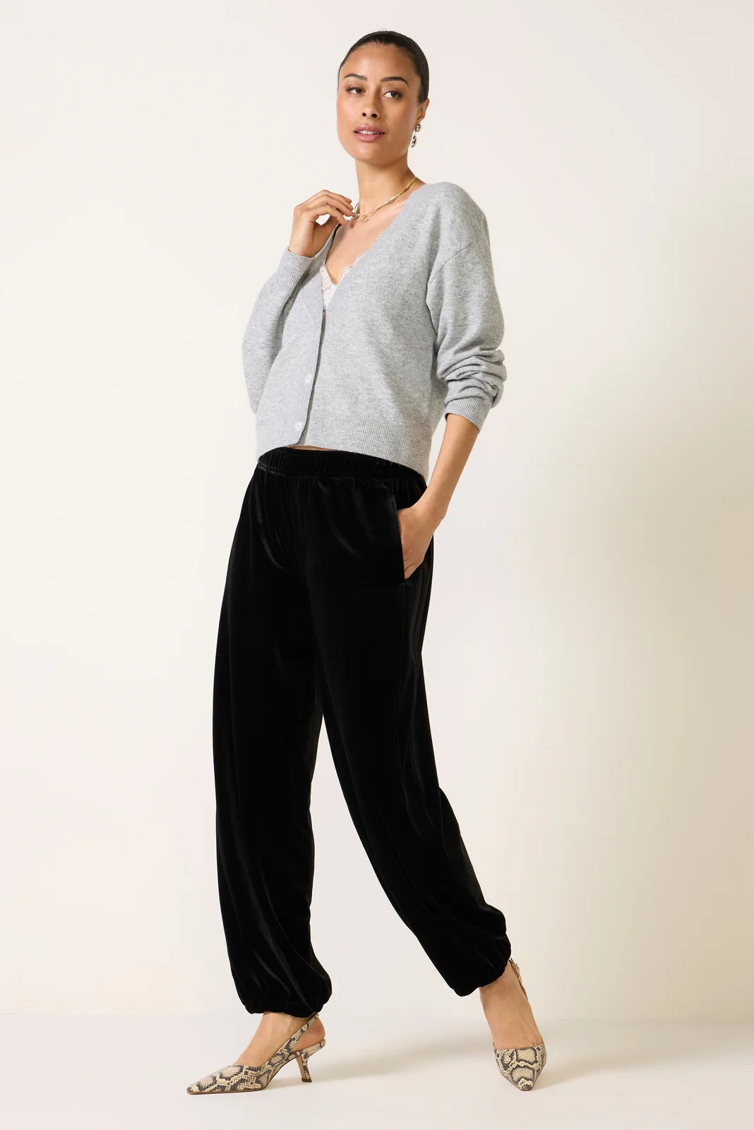 SANCTUARY Women's Velvet Balloon Pants, Size Medium, Black | Evereve