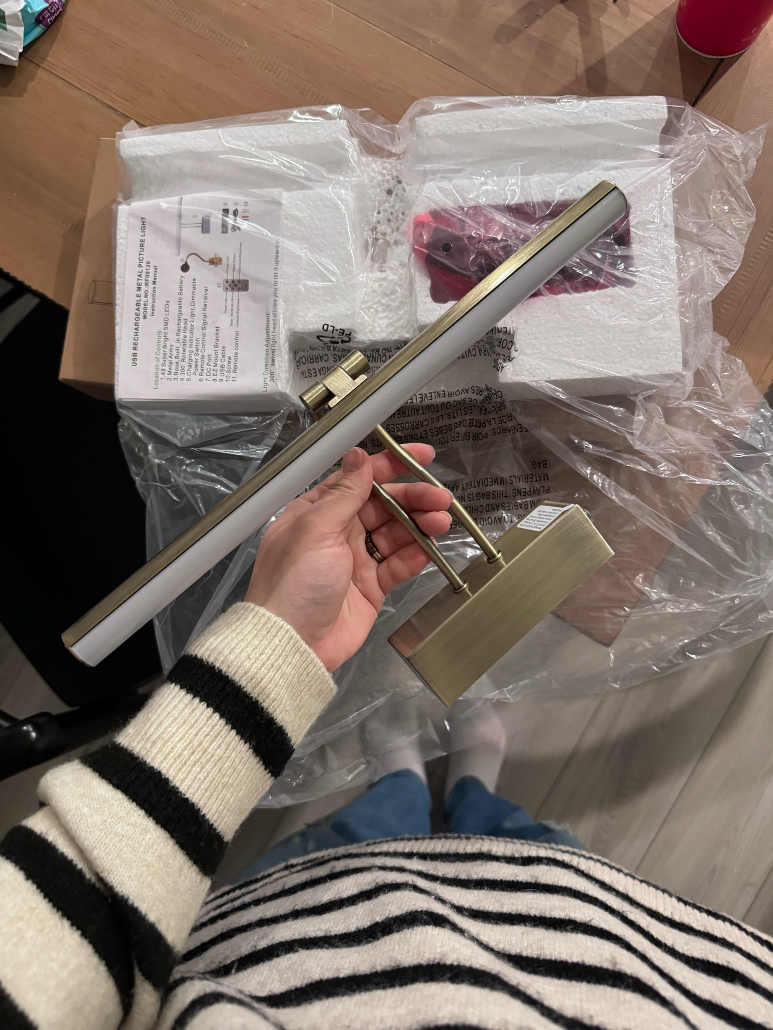 My favorite Amazon picture light! It’s rechargeable so no hard wiring required🙌🏻

#LTKfindsunder50 #LTKhome #LTKMostLoved