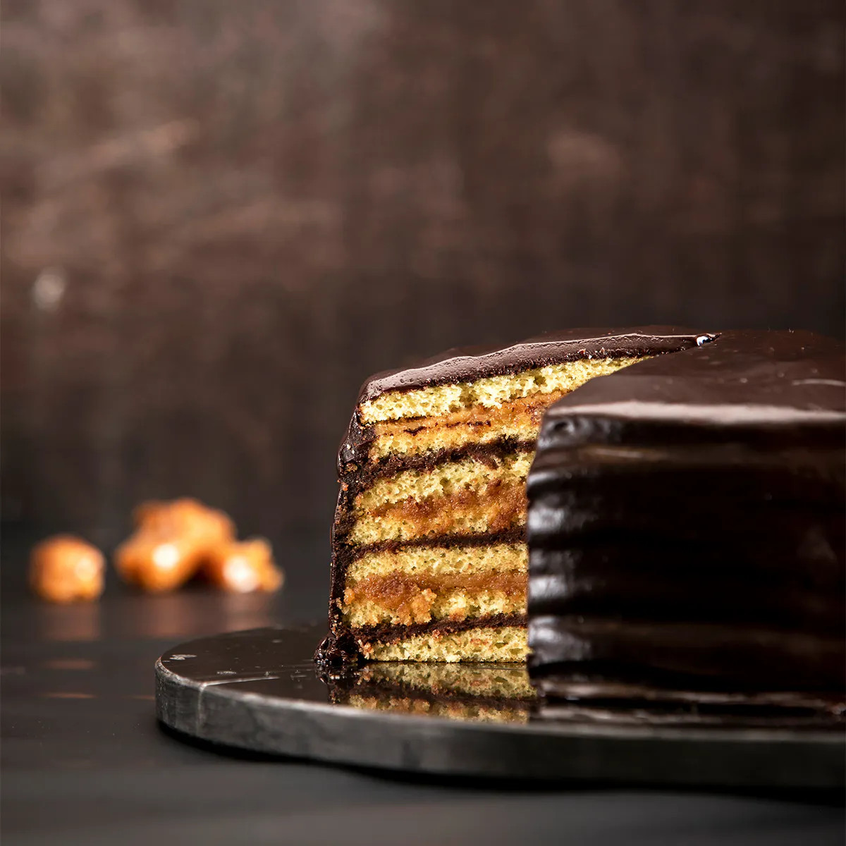 Caroline's Cakes - 7 Layer Delight Cake | Goldbelly