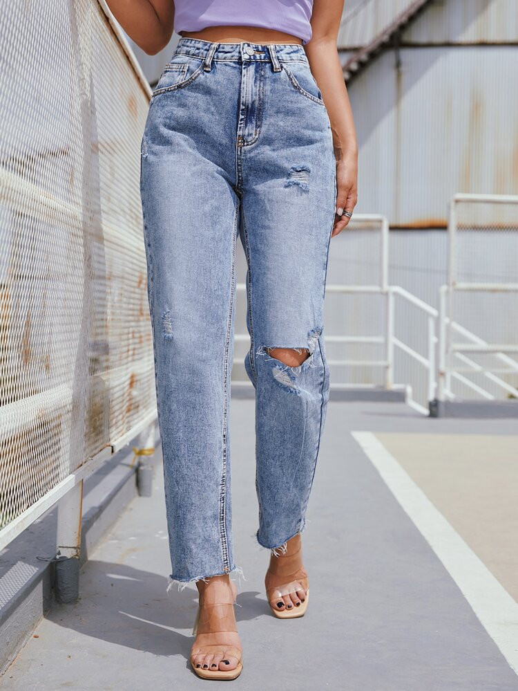 High Waist Ripped Raw Hem Mom Jeans | SHEIN
