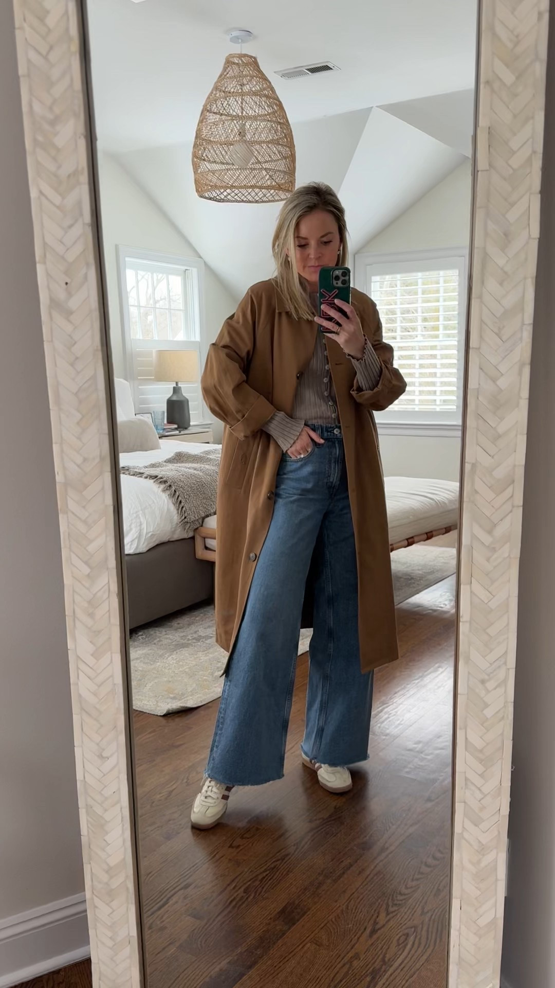 Transitional outfit for Spring 
-small top, tts 
-XS jacket, runs oversized
-26R jeans, tts, I’m 5’5
-sized down 1/2 in sneakers 
-earrings are the 10mm 