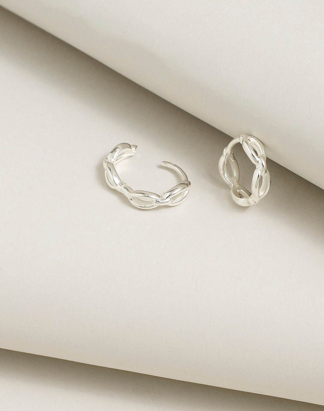 Delicate Collection Demi-Fine 14k Plated Puffed Huggie Hoop Earrings | Madewell