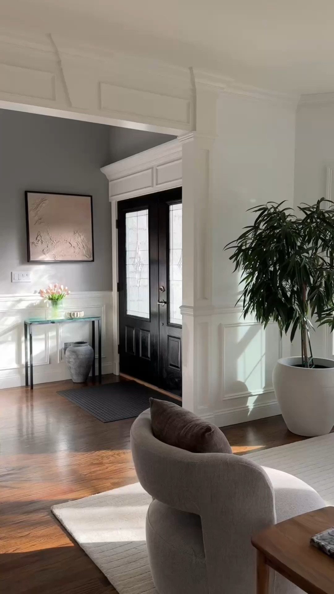 Little corners of home lately 🤍 Sharing some of my most asked-about pieces throughout the house — neutral decor, cozy textures, and a few everyday pieces I use constantly. Linking everything here if you’re looking for timeless home finds that make a space feel calm and elevated.

#livingroom #entryway #planter #springdecor #coffeetable #homedecor

#LTKSaleAlert #LTKHome #LTKSeasonal