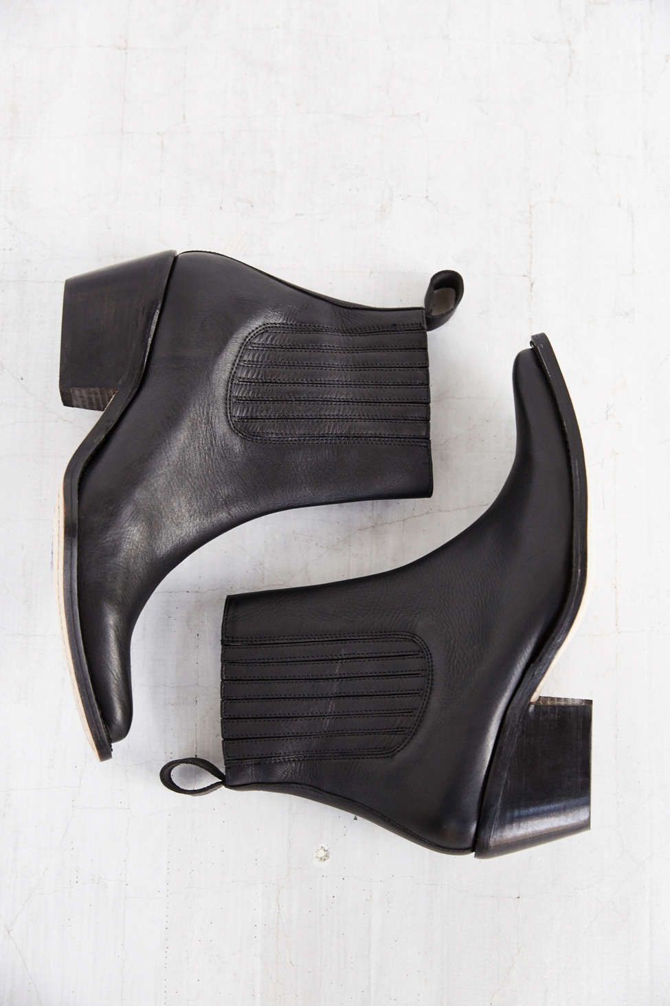 Ecote Exaggerated Western&nbsp;Boot | Urban Outfitters US