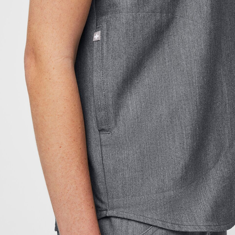 Women's Rafaela Oversized Scrub Top™ - Graphite · FIGS | FIGS