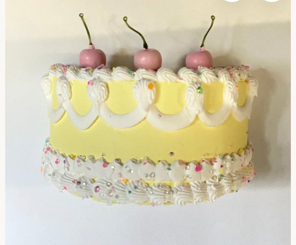 Fake cake wall decor