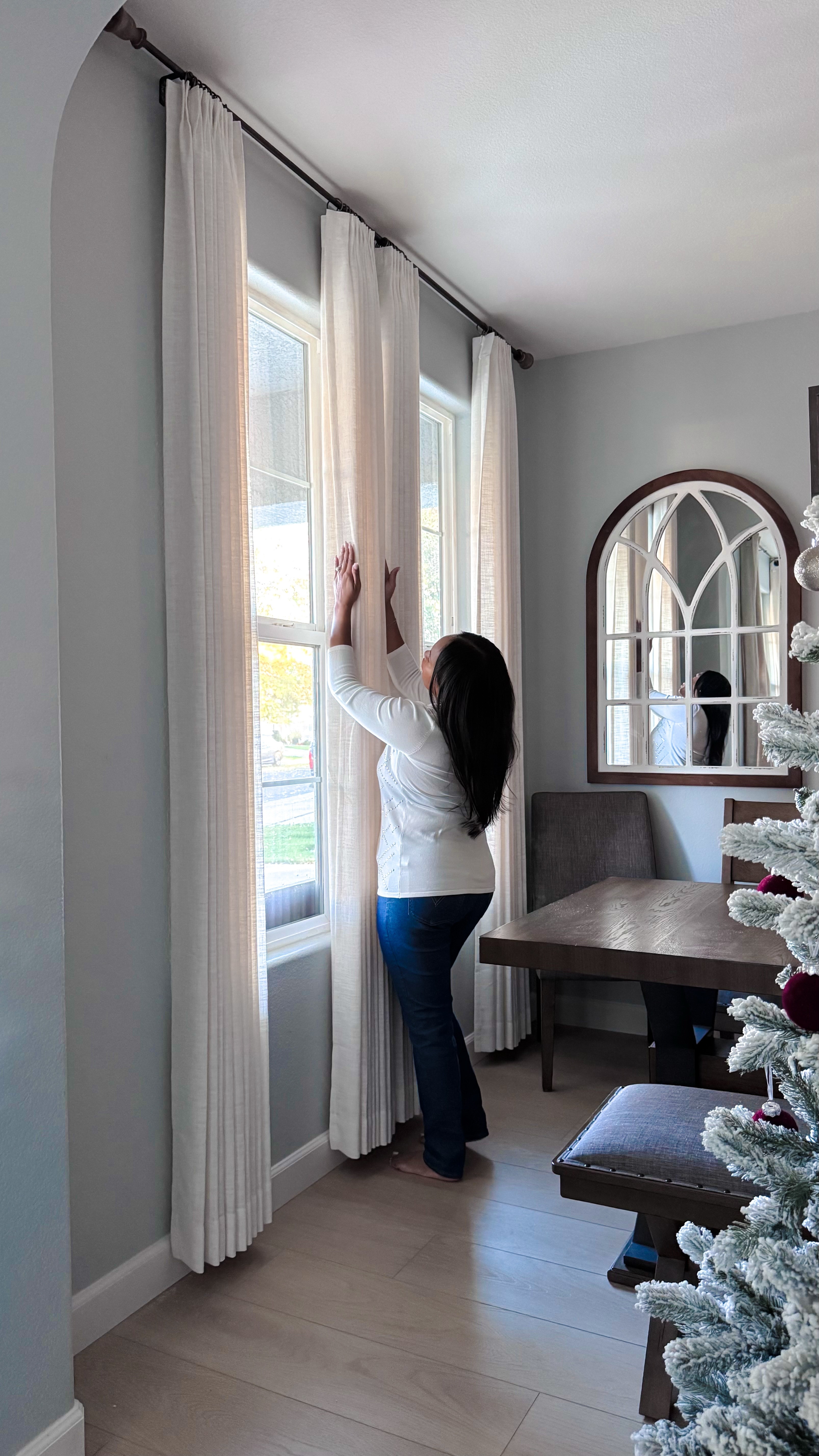 This dining room didn’t feel finished until these went up 🤍
The softness, the height, the way they frame the space 😍 such an upgrade.
Liz Linen Drape Pleated curtains from @twopagescurtains
Ivory White (1908-2)
Pinch pleat header, 42” panel width, and 102” ceiling-to-floor length. 
Memory Trained
If you’re refreshing your home ✨
#DiningRoomInspo #HomeUpgrade #twopagescurtains #TWOPAGES


#LTKSaleAlert #LTKHome