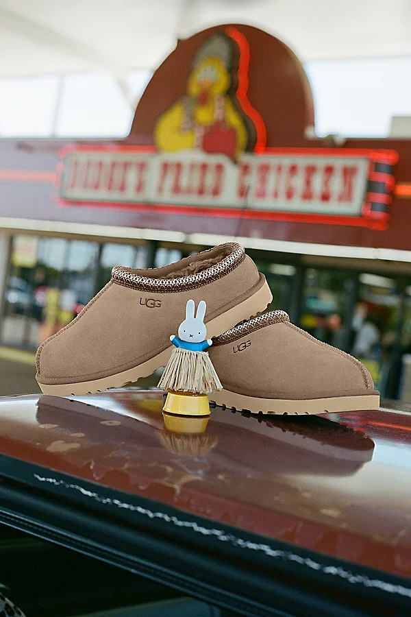 UGG Tasman Slipper Clog in Caribou, Men's at Urban Outfitters | Urban Outfitters (US and RoW)