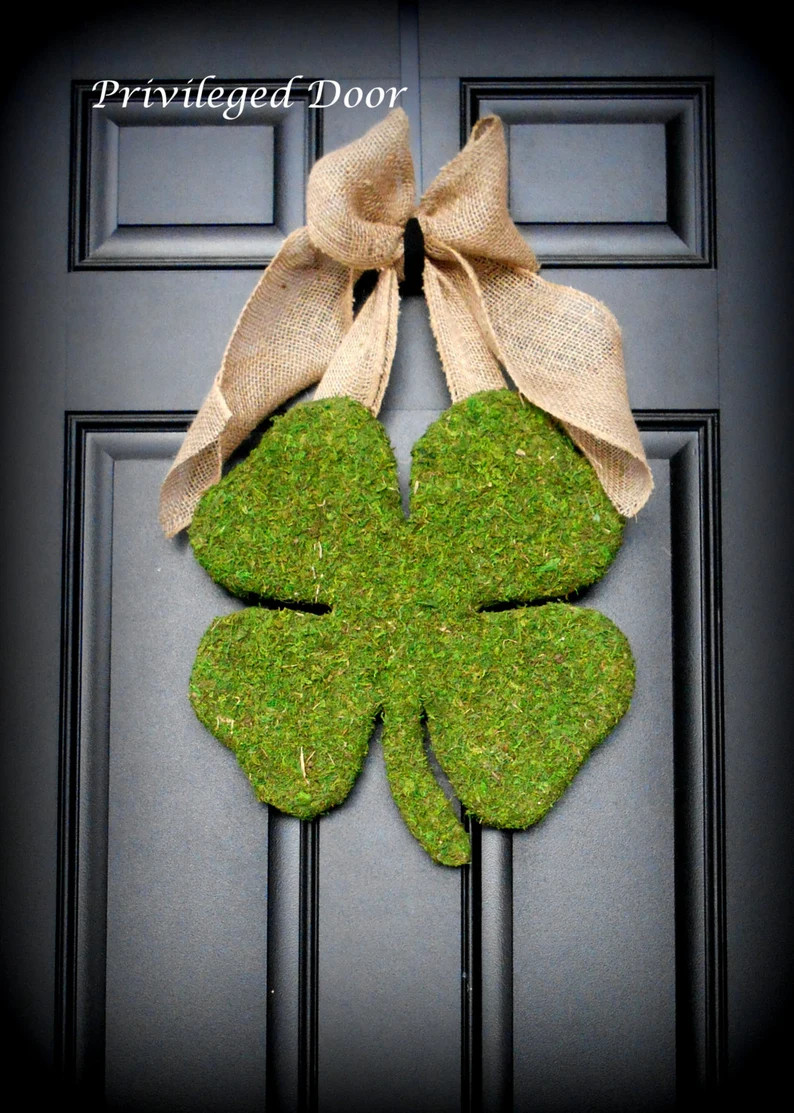 St. Patricks Day Wreath.  St. Patty's Day Wreath.  Moss Shamrock Wreath. | Etsy (US)