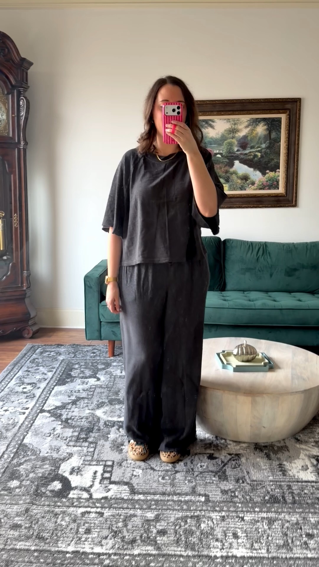 I’m obsessed with this aerie set! The fit is amazing. I’m wearing mediums.

Sports mom outfit, sets, spring outfit

#LTKSaleAlert #LTKootd #LTKmomlife