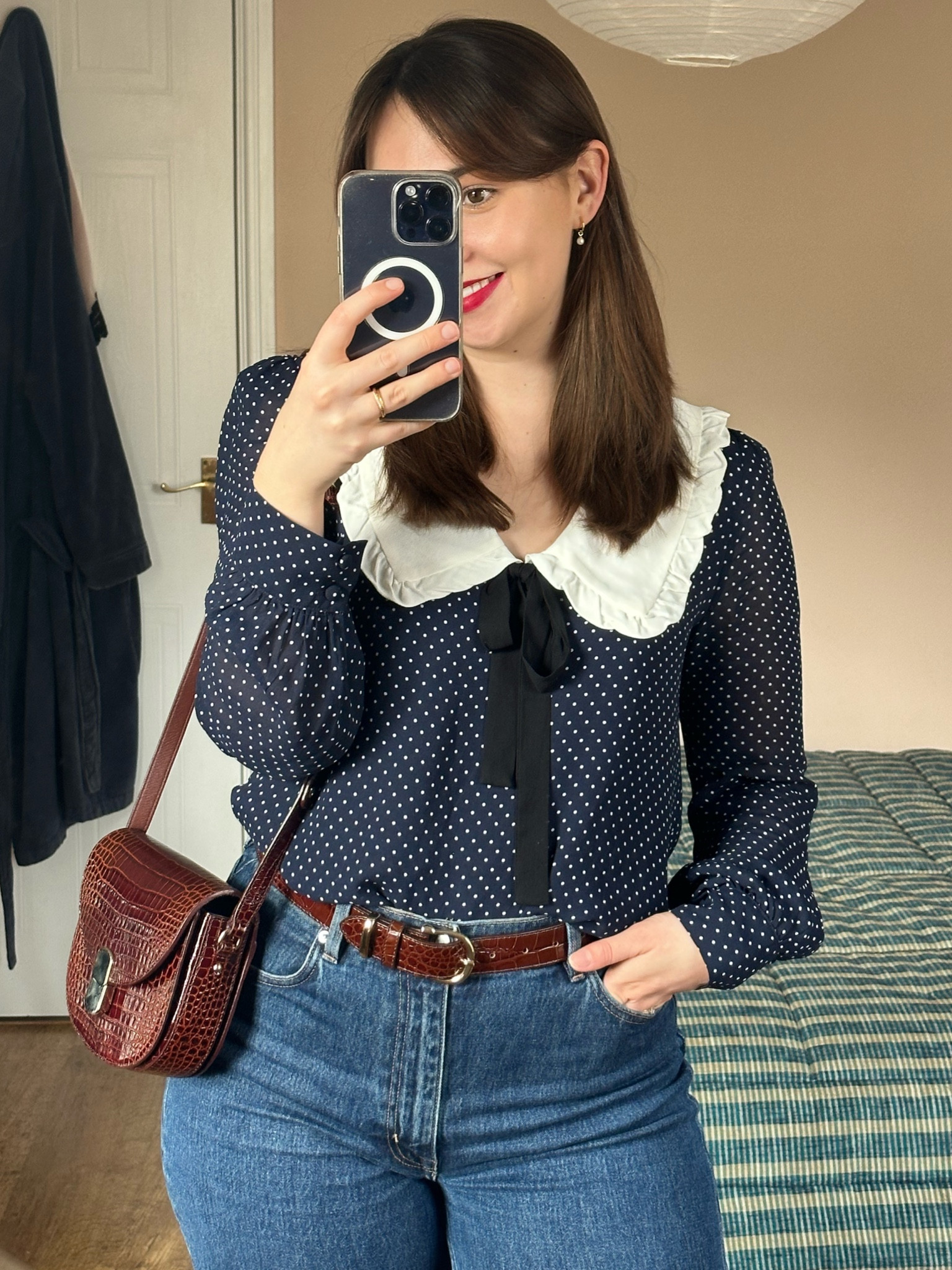 Me and this top = 🤍

#LTKstyletip #LTKworkwear #LTKmidsize