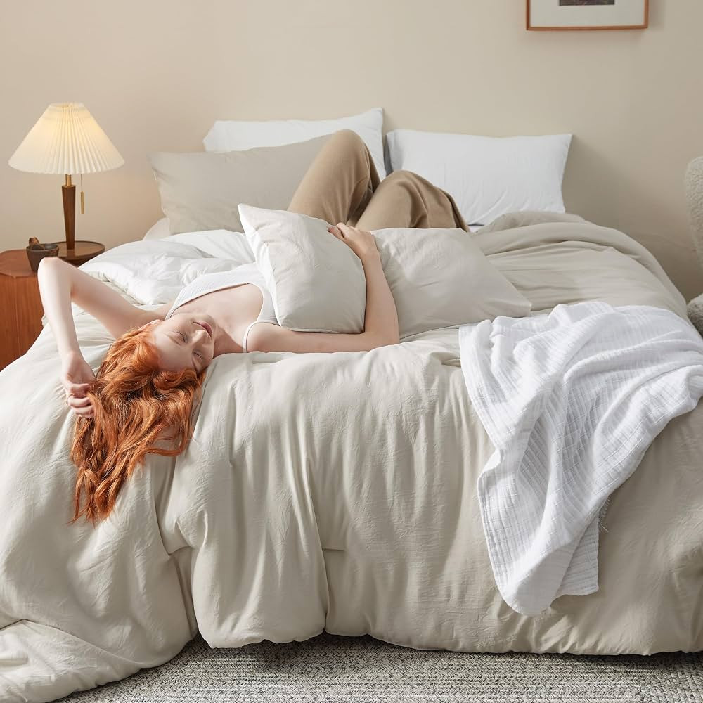 Bedsure Bedding Comforter Sets Queen, Reversible Beige and White Prewashed Bed Comforter for All ... | Amazon (US)