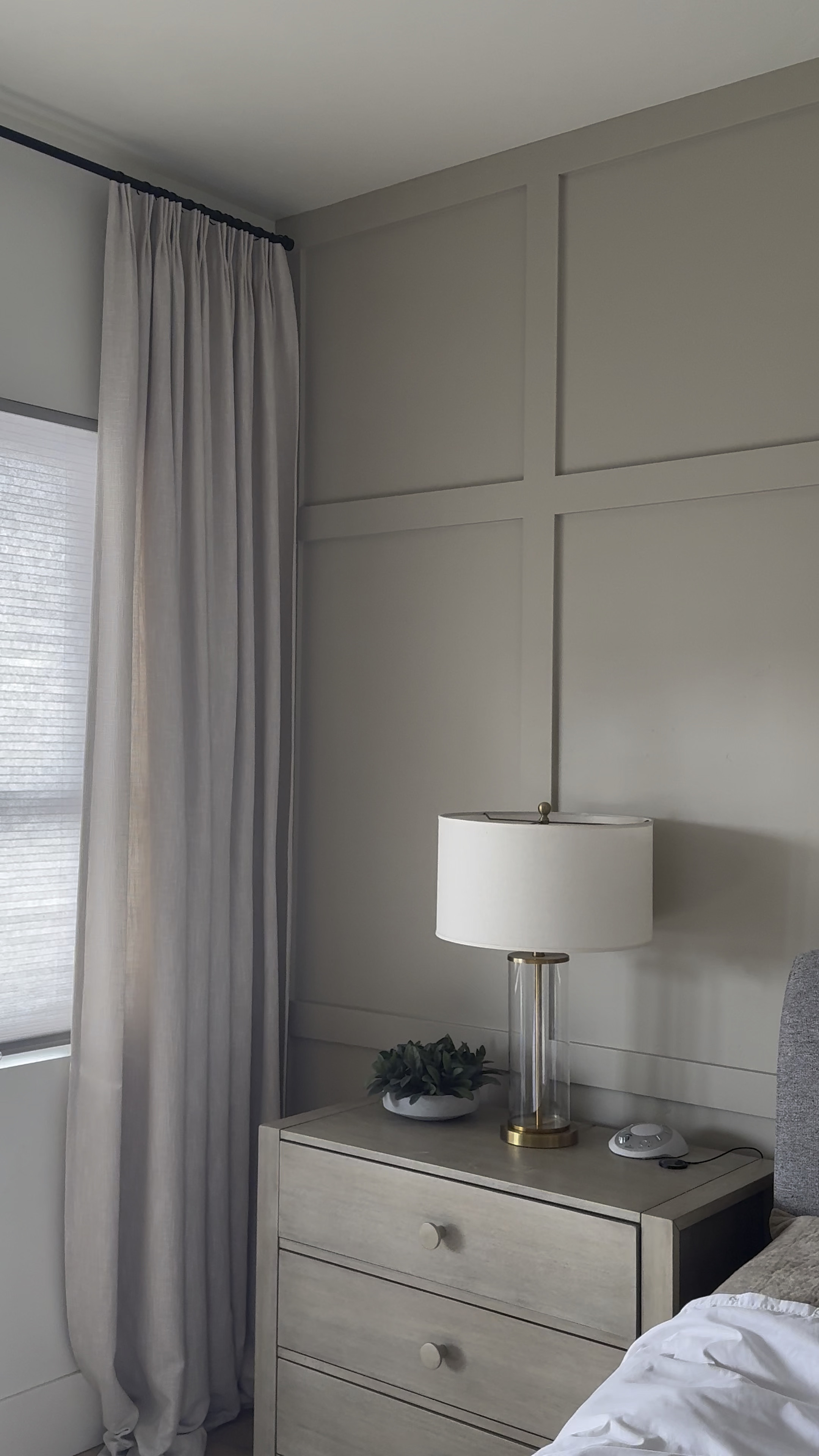 Loving how this accent wall turned out . The color we used is shiitake by @sherwinwilliams . New drapes and bed coming soon so stay tuned ! 

#LTKHome #LTKWatchNow #LTKStyleTip