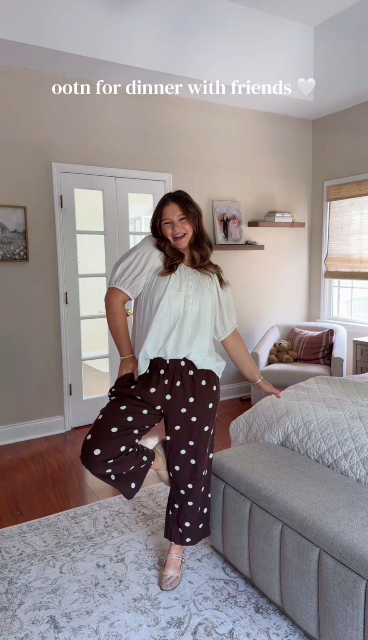 ootn! medium in both white blouse + linen pants 