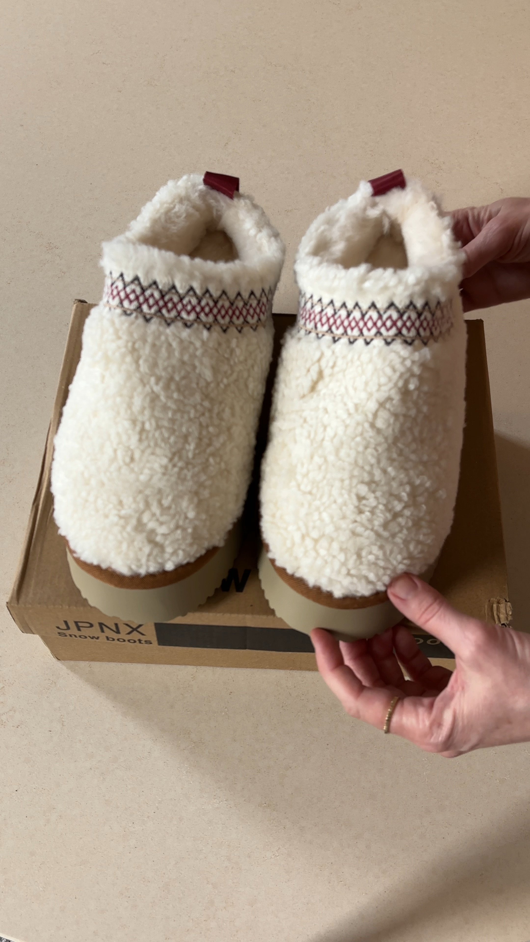 Give the gift of cozy with these platform sherpa slippers.  Just like the Uggs, but half the price.


#LTKGiftGuide #LTKWatchNow #LTKShoeCrush