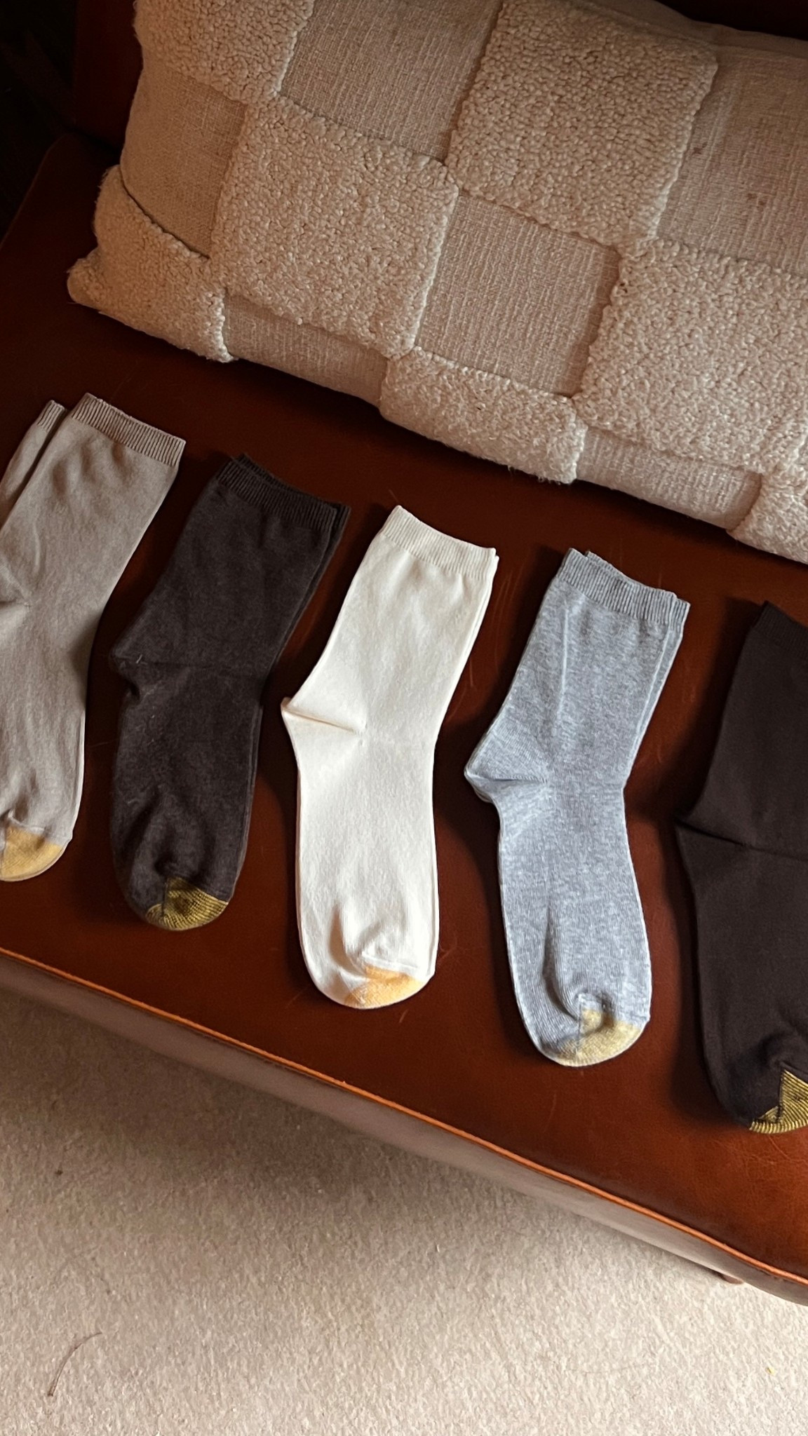 @goldtoe1934 is giving… comfy, versatile and affordable 😎🧦 @walmartstyle #goldtoepartner #walmartstyle