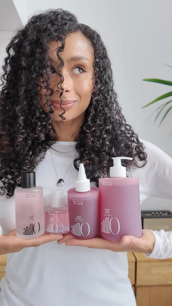 Soft curls, glossy shine, and a scent that turns heads 🌹my new obsession... AnillO's Rosy Night Collection 😌

#anilloglobal #rosynightcollection #anillohaircare #loveisinthehair #valentinesdaygift #vday #galentinesday #anillopartner 

#LTKkorea #LTKdatenight #LTKbeauty