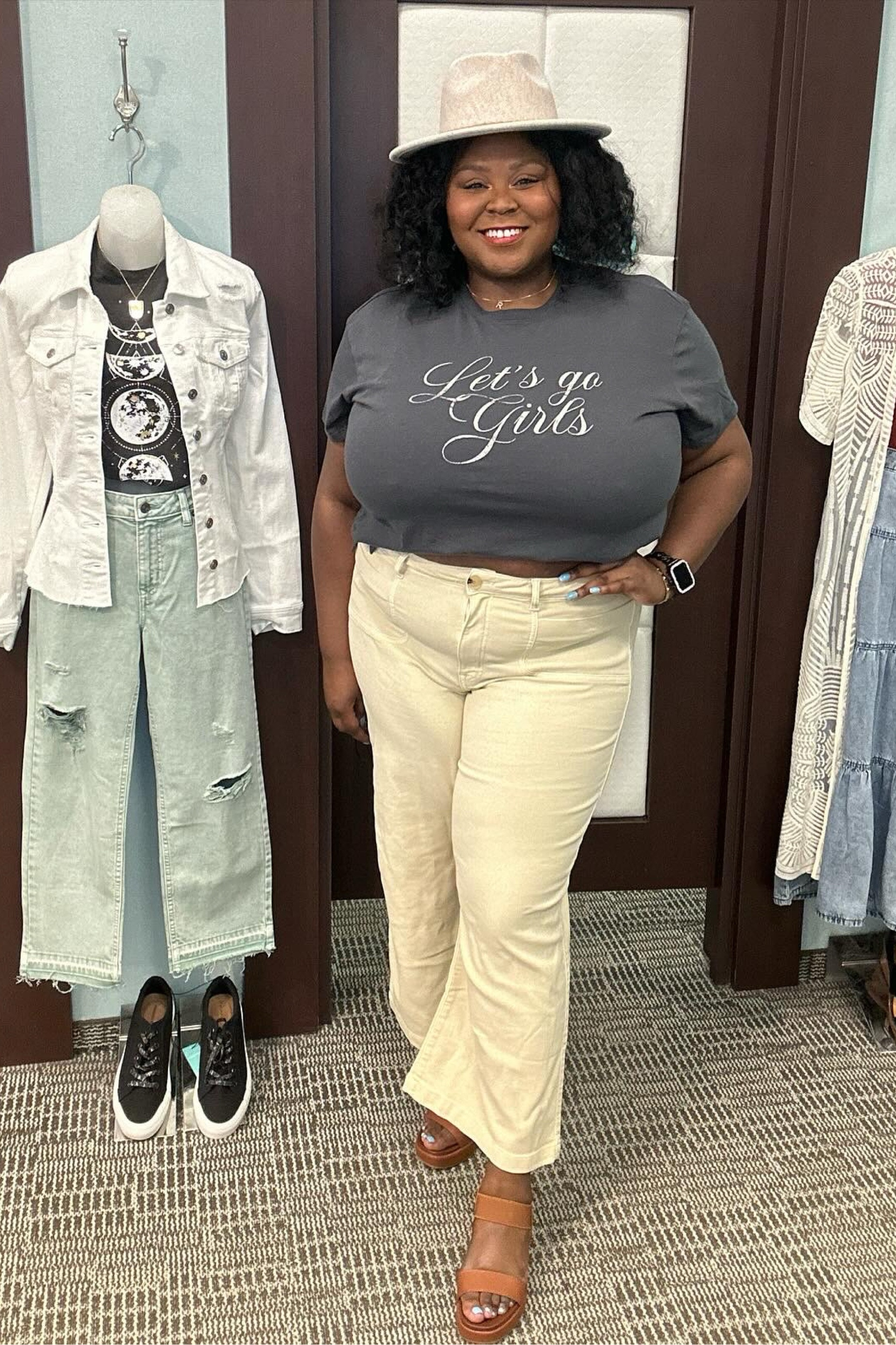 Graphics | neutral | tan | crops | sandals 

#LTKplussize #LTKmidsize #LTKFestival