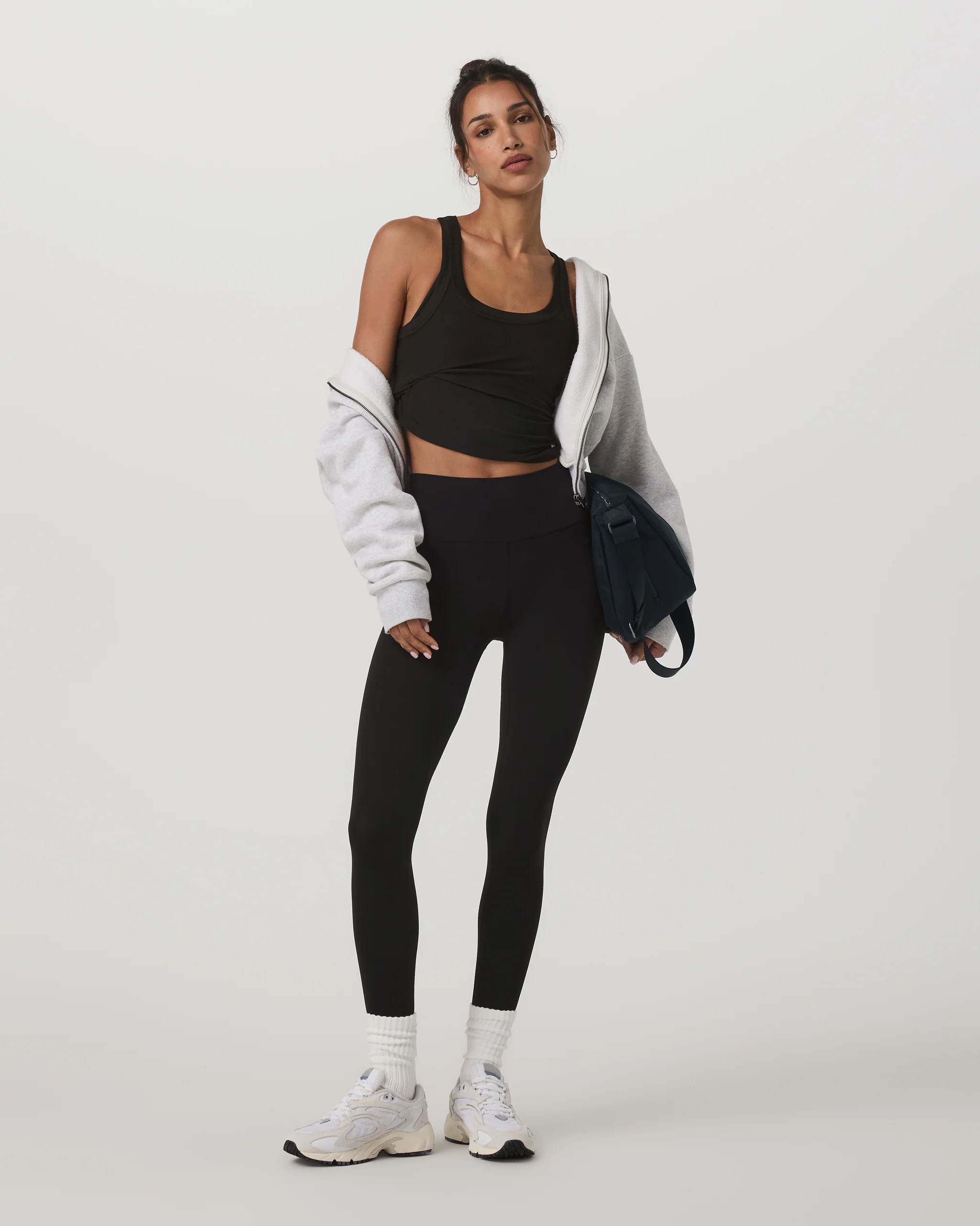 Energy Racerback Tank – Women's Black Fitness Tank Top – Vuori | Vuori Clothing (US & Canada)