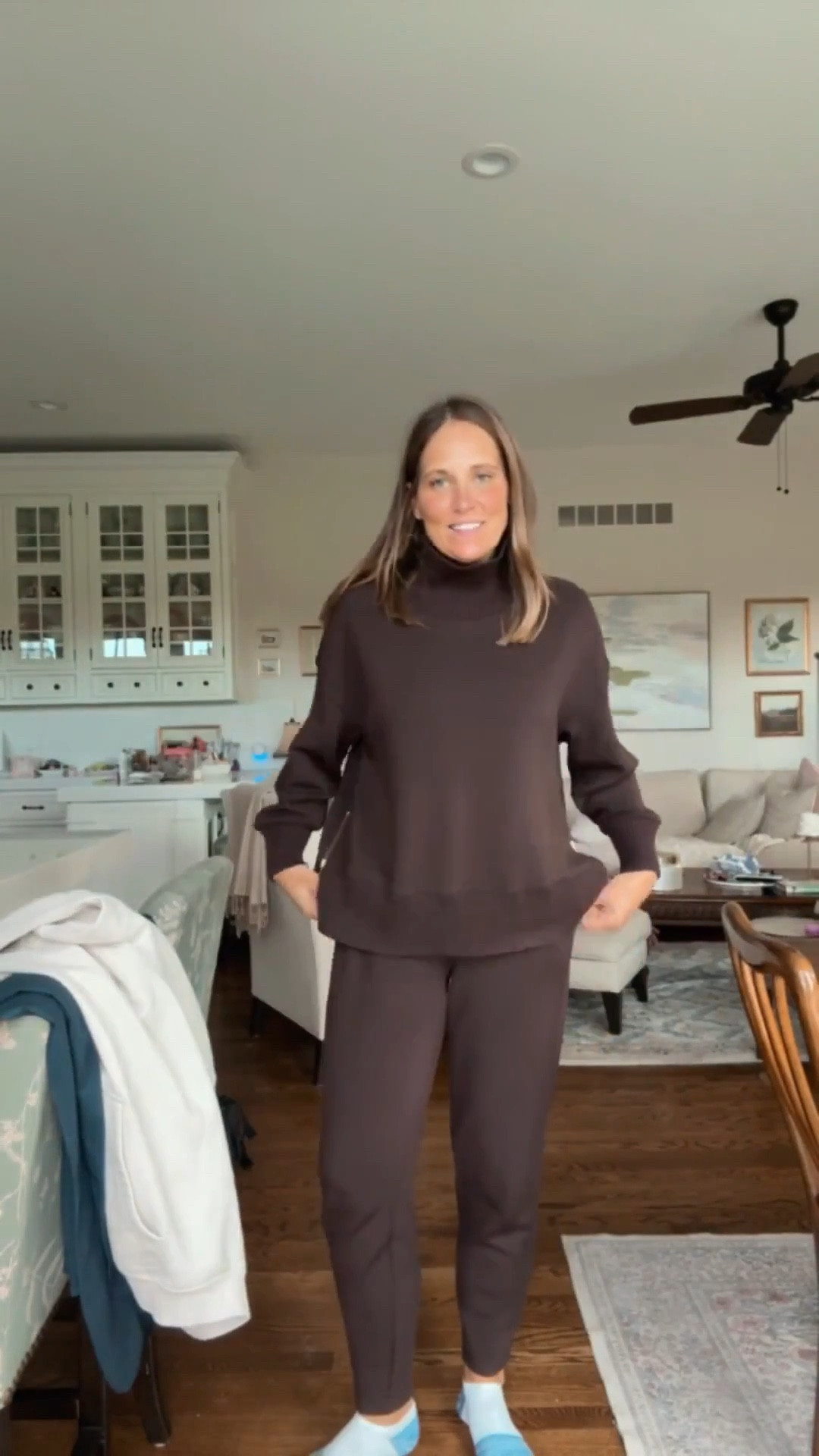 Had to show you guys this brown set I recently got from Varley! It’s such a pretty coffee bean color and the softest material! It’s perfect for running errands or lounging around the house! 

#LTKSeasonal #LTKMidsize #LTKOver40