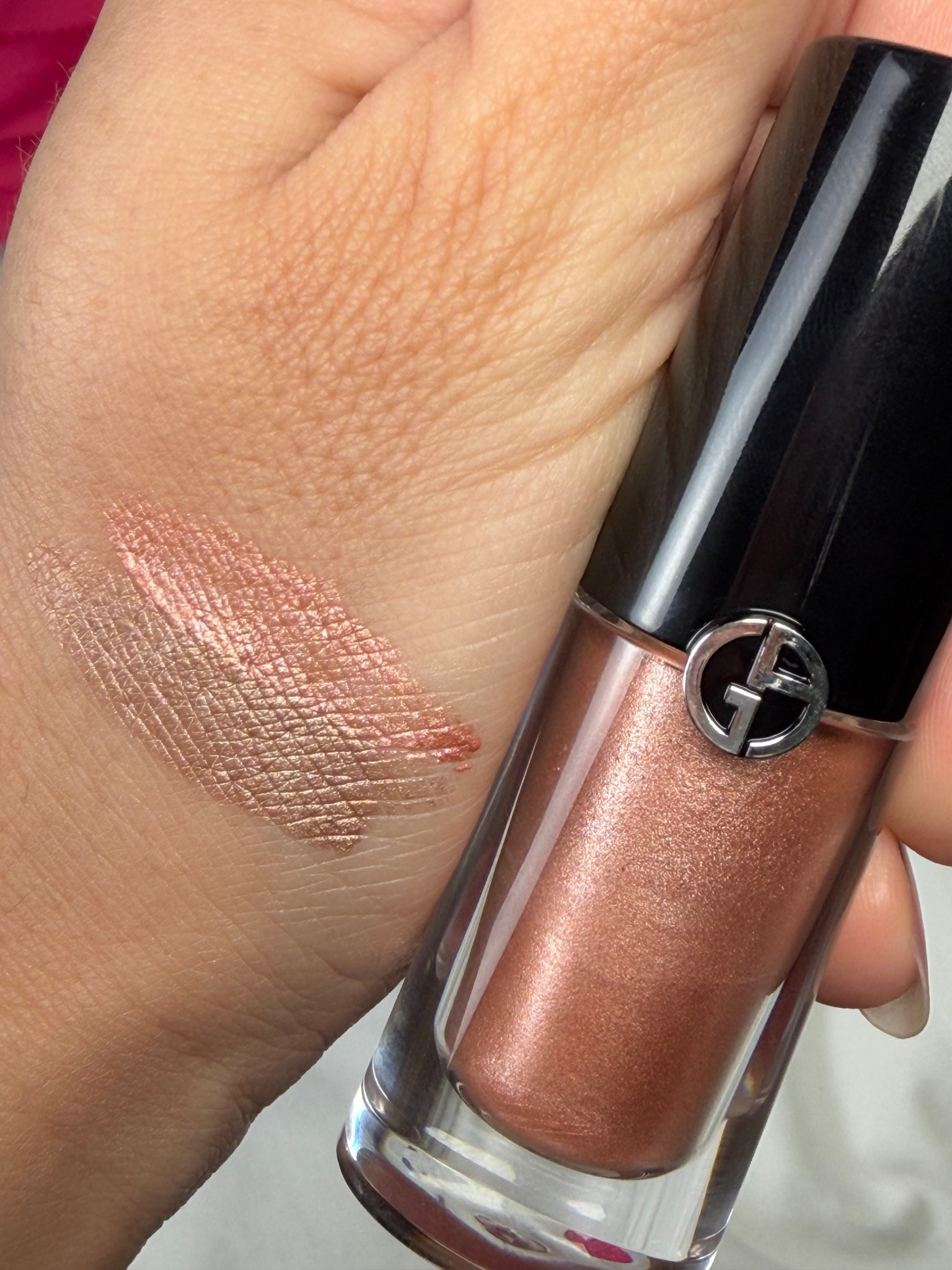 Silky copper on the lid just hits different 🧡
Armani Beauty Tinted Eyeshadow – that soft, wet-shine glow that dries down and doesn’t move. One swipe for a sheer wash, two for full glam, zero fallout.

Would you wear this shade for every day or date night? 👀

#LTKBeauty