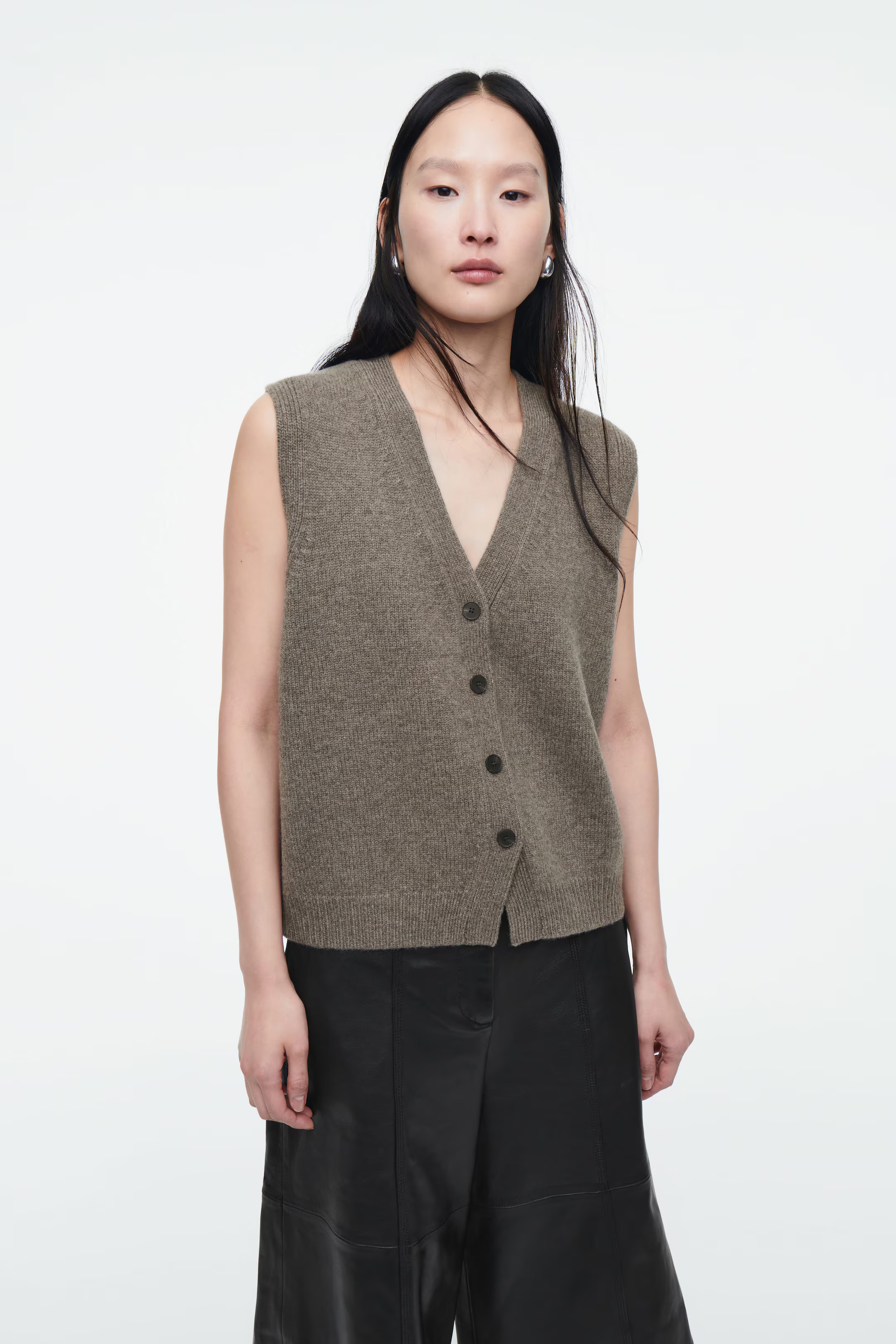 KNITTED CASHMERE-BLEND VEST - MOLE | COS (EU)