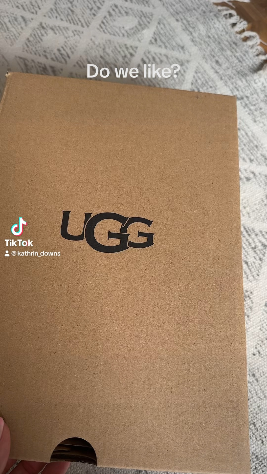 Ugg sale slipper box