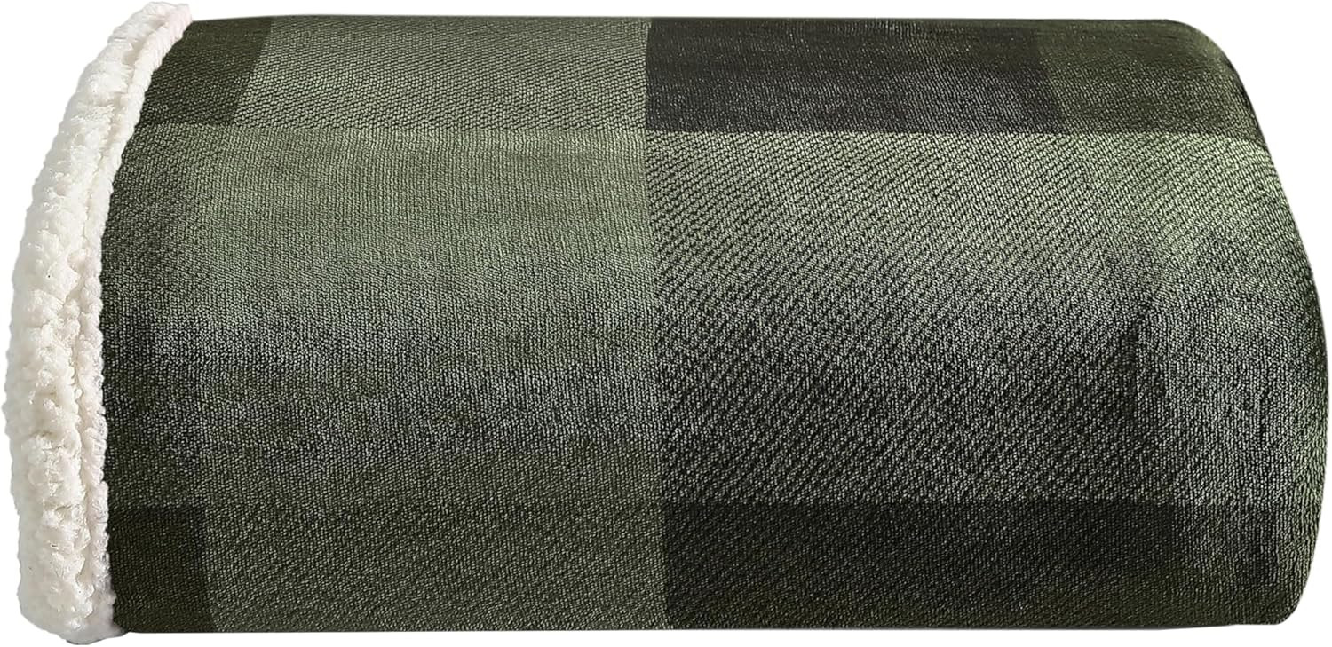 Eddie Bauer - Throw Blanket, Super Soft Reversible Sherpa Fleece Bedding, Ideal Christmas & White... | Amazon (US)