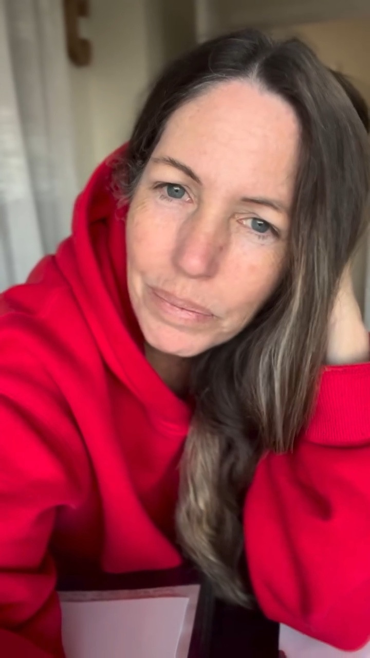 Garden tip of the day: ASK the LOCALS! 

Be prepared this season and stay a step AHEAD of the game so you’re ready for whatever comes at you! 

That’s the KEY 🔑 behind a successful garden 🪴 

Happy Gardening 👩🏻‍🌾