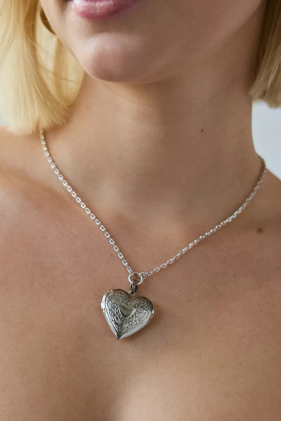 Metal Etched Heart Locket Necklace | Urban Outfitters (US and RoW)