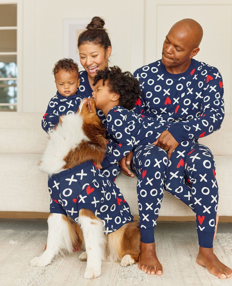 Hug & Hearts Matching Family Pajamas | Hanna Andersson