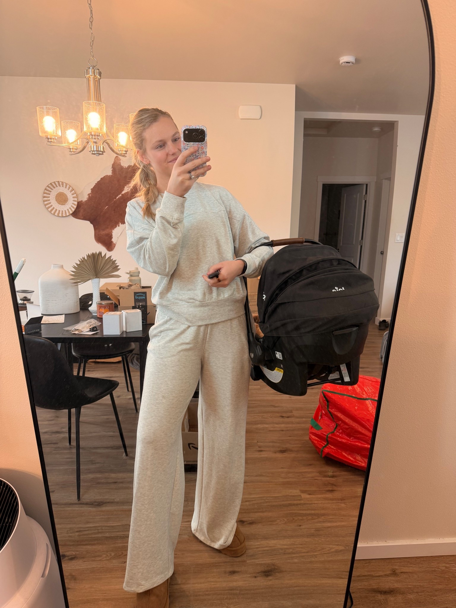 Coffee run! In the most comfortable set of course!

#LTKFindsUnder50 #LTKmomlife #LTKootd