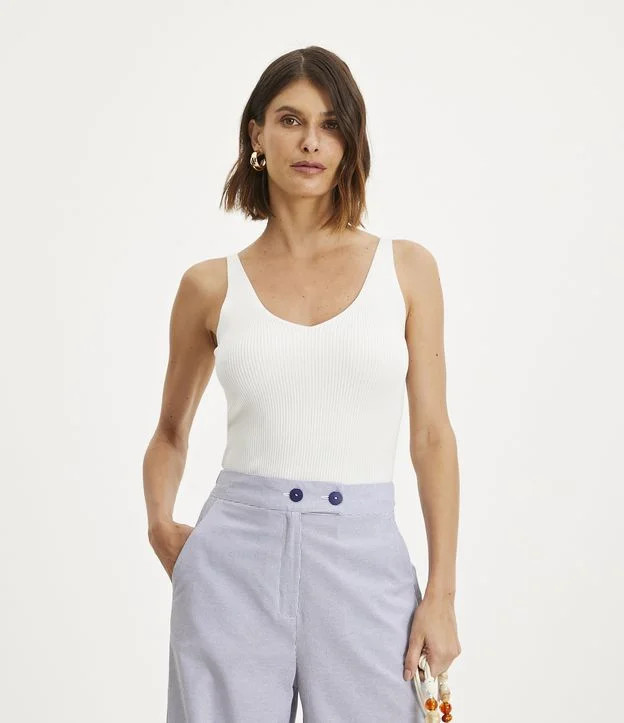 Blusa Regata em Tricô Canelado com Decote V Branco Neve | Renner (BR)