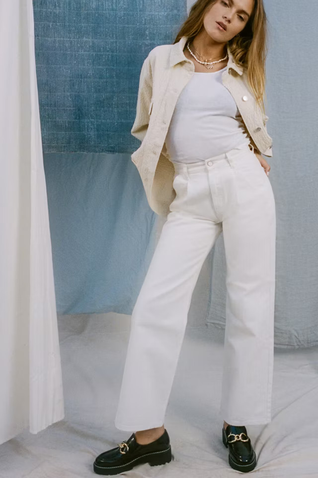 BDG Lea High-Waisted Flare Jean – White | Urban Outfitters (US and RoW)
