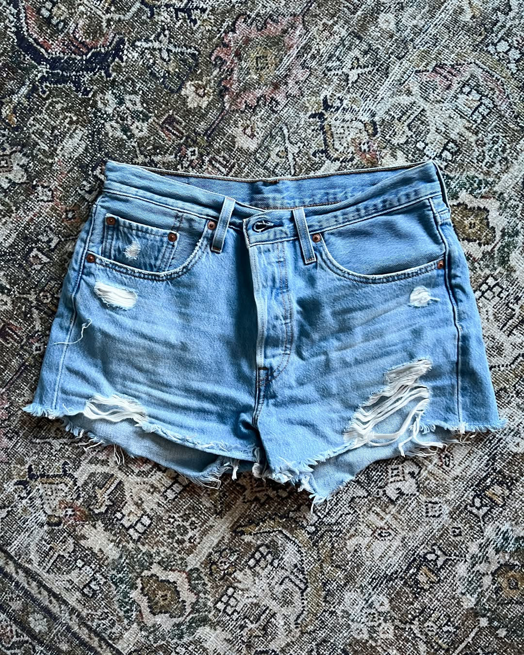 Get my shorts for just $30 now 

High rise denim shorts
Distressed cutoff style
Casual weekend outfit
Light wash jean shorts
Relaxed summer staple
Mom fit denim look
Everyday warm weather wear
Beach vacation outfit
Classic blue jean style

#LTKootd #LTKSeasonal