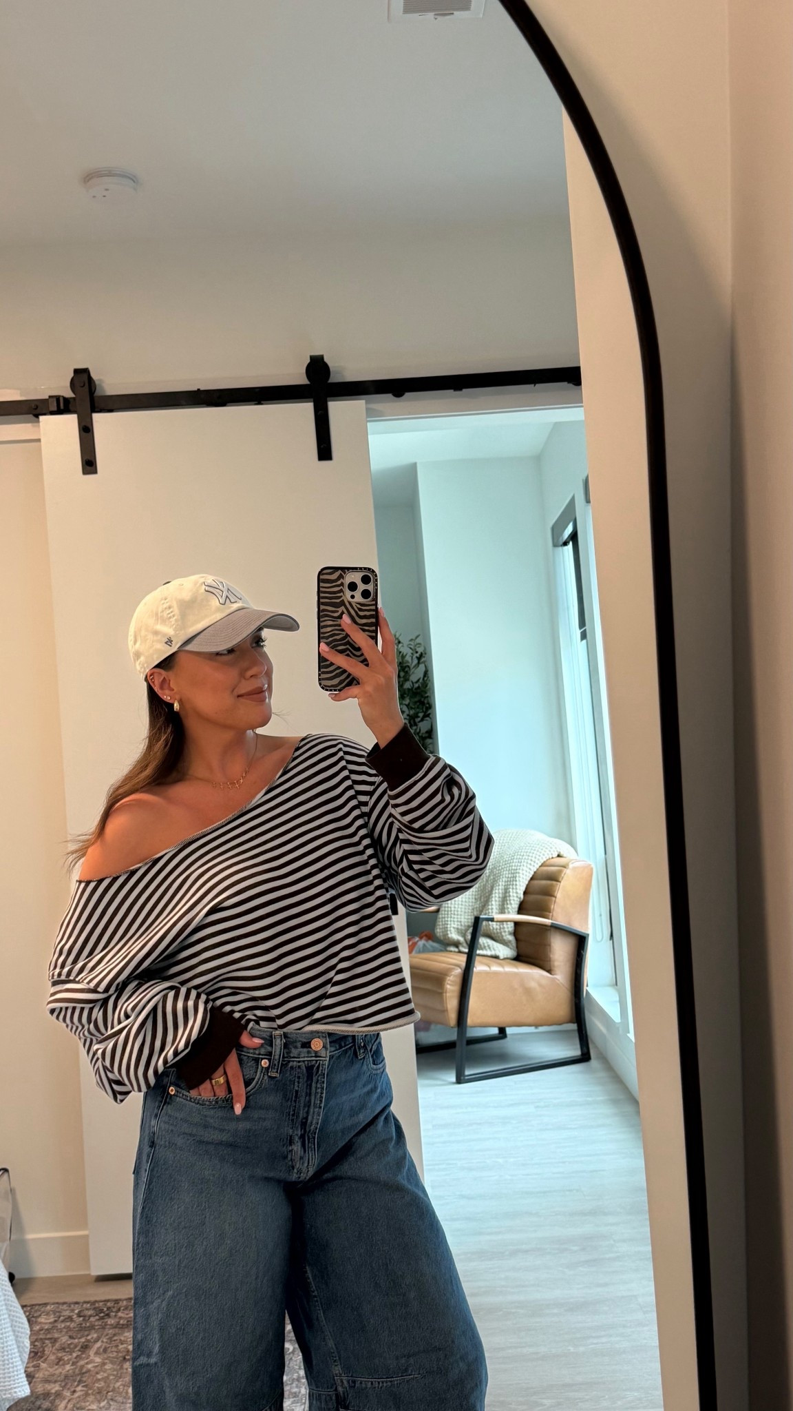 Size L in striped off the shoulder top! 

#LTKootd