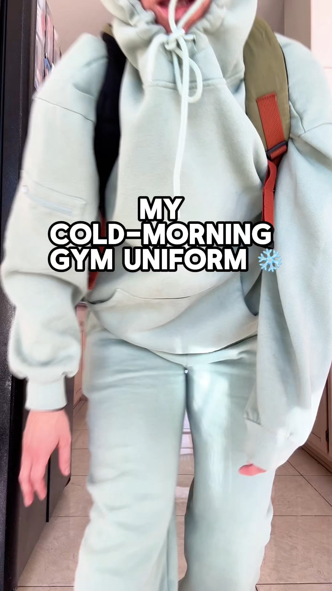 This is how I keep the cold out on my morning walks to the gym. The last thing I want to feel is a cool breeze anywhere that early and this keeps me warm and cozy! Oversized, heavyweight and soft!


#travelhoodie #heaveyweighthoodie #wintergoodie #airplanehoodie #attraco #attracosports 

#LTKActive