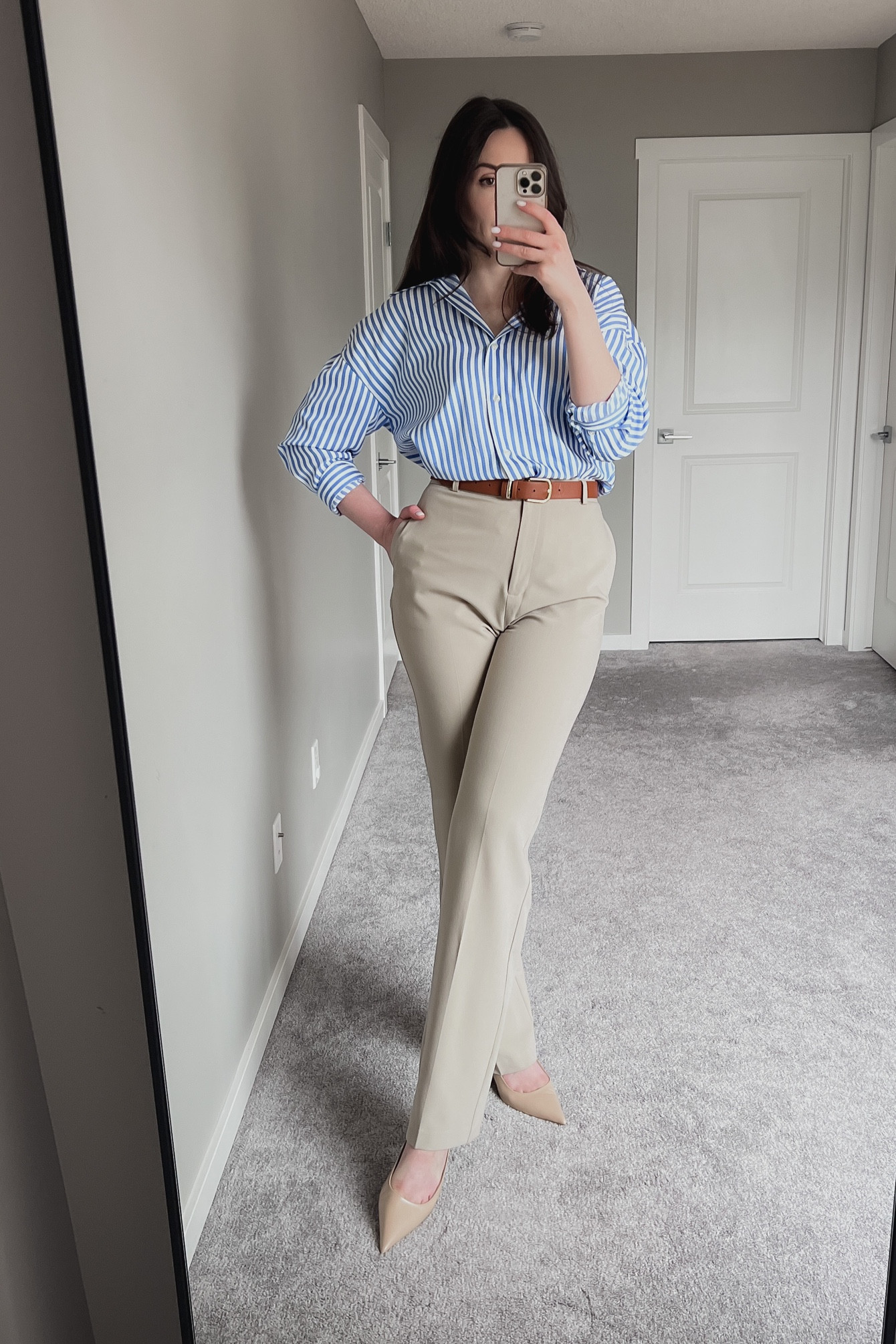 Office outfit. Styling a striped shirt for work 💙☕️

#LTKworkwear