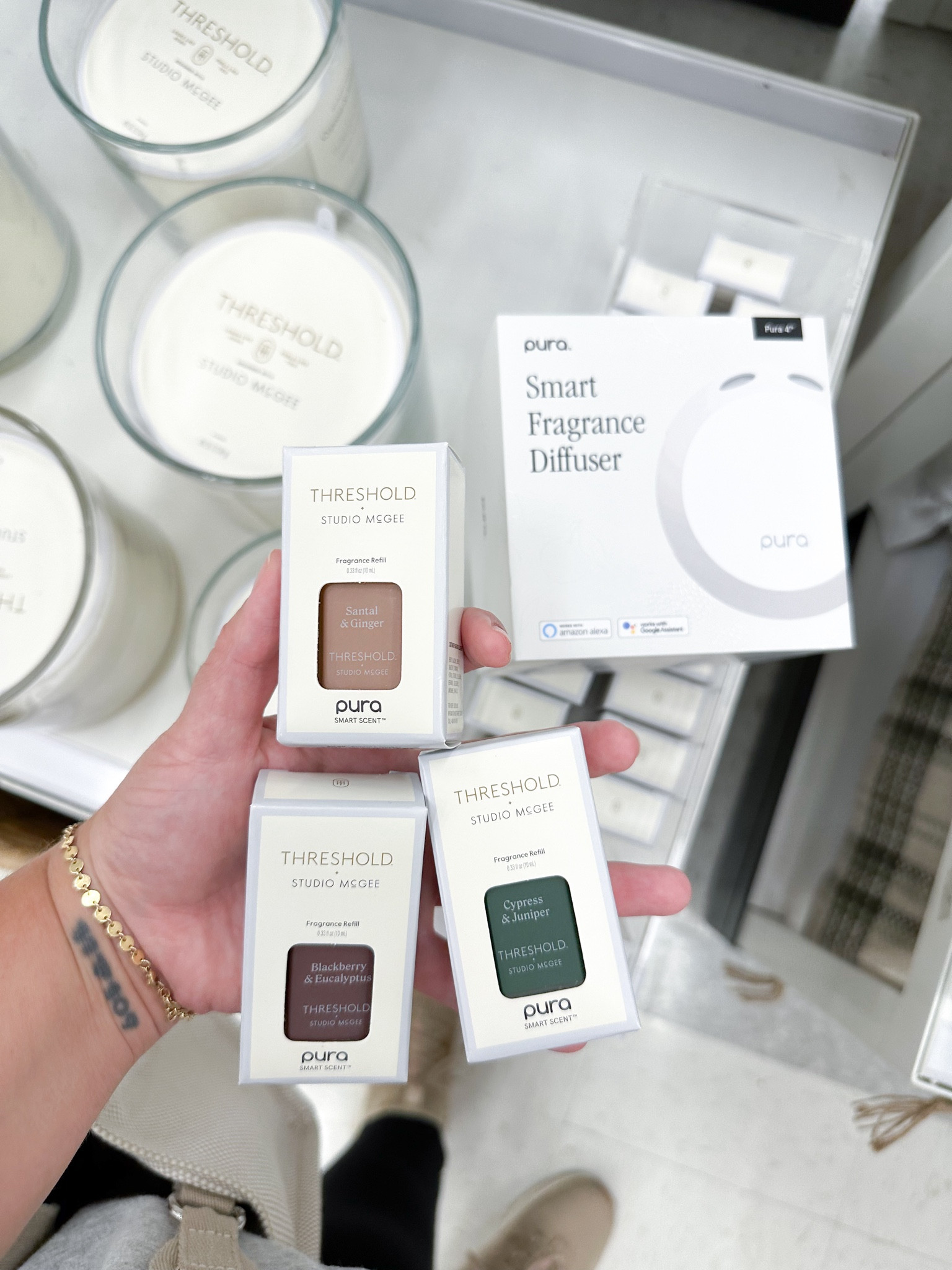 New Studio McGee x Target Threshold Pura scents in stores
and in the app! 🤍✨



#LTKFamily #LTKHome #LTKFindsUnder50