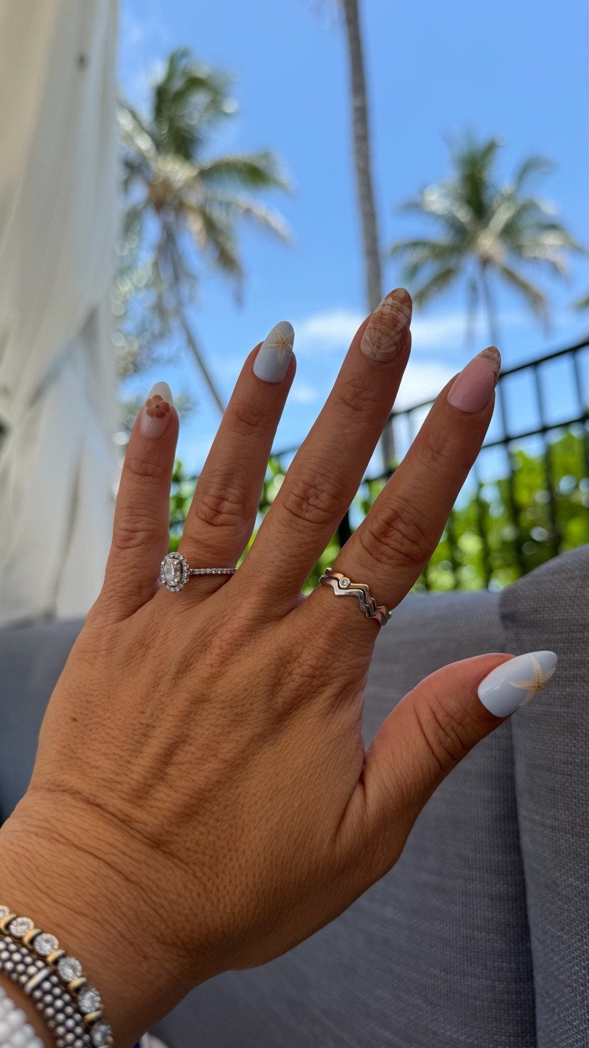 Beach nails