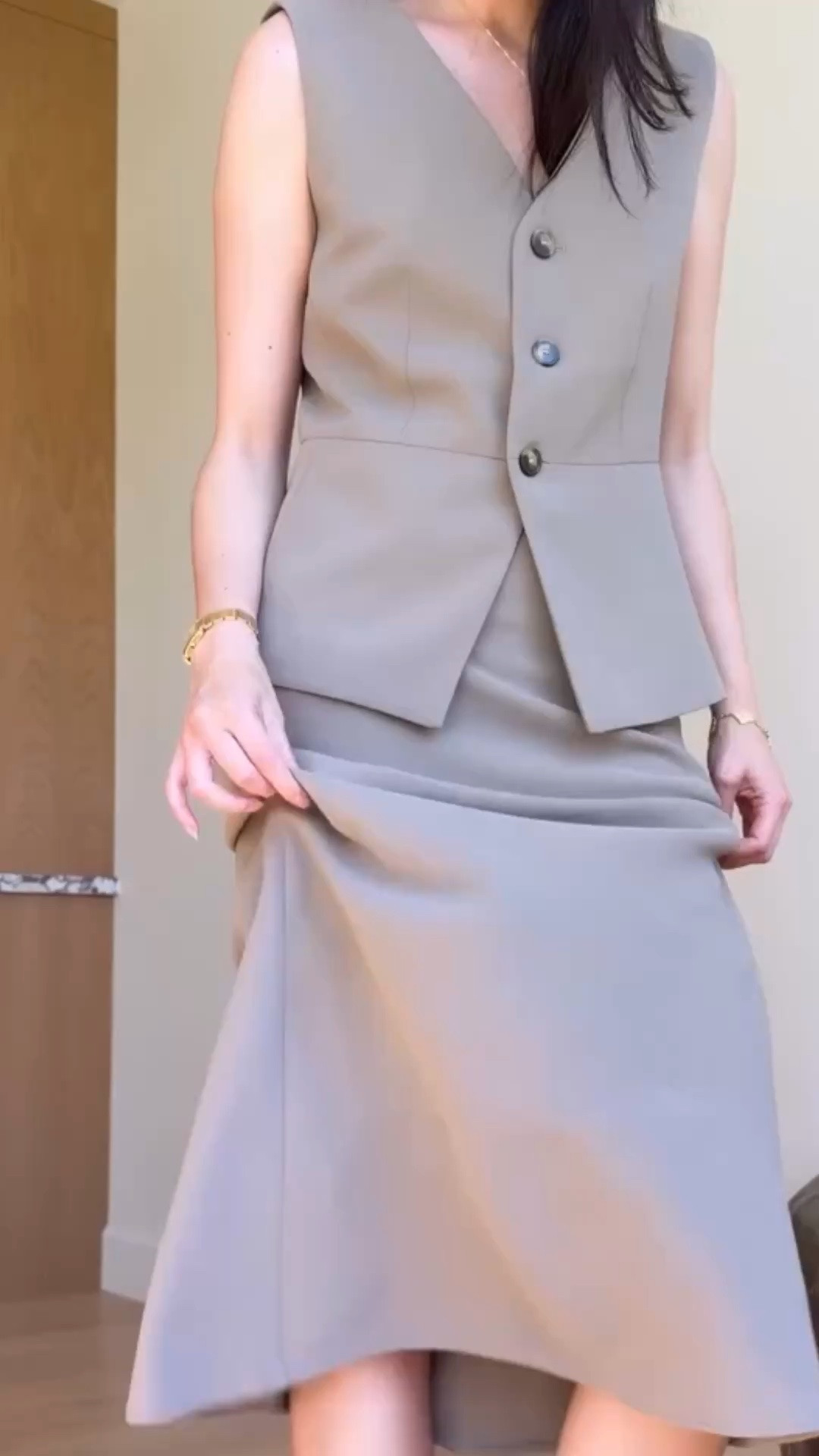 The smart casual outfit I’ll be wearing this week. Shop the exact look at Ann Taylor now!

#classicstyle
#OOTD
#businesscasual
#officeoutfit
#AnnTaylor

#LTKootd #LTKgrwm #LTKSeasonal