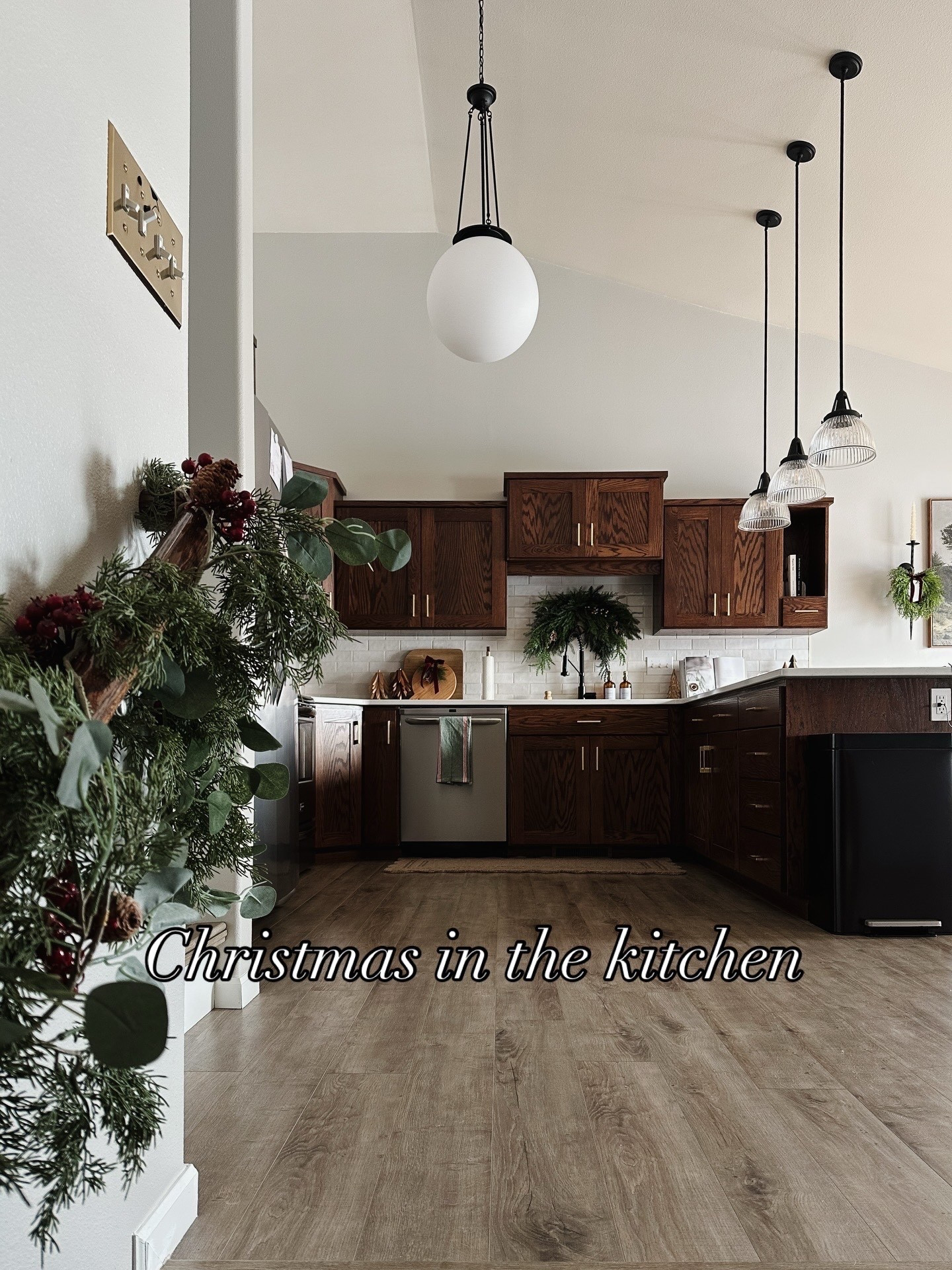 Christmas decor in the kitchen 

#LTKHome #LTKSeasonal #LTKHoliday