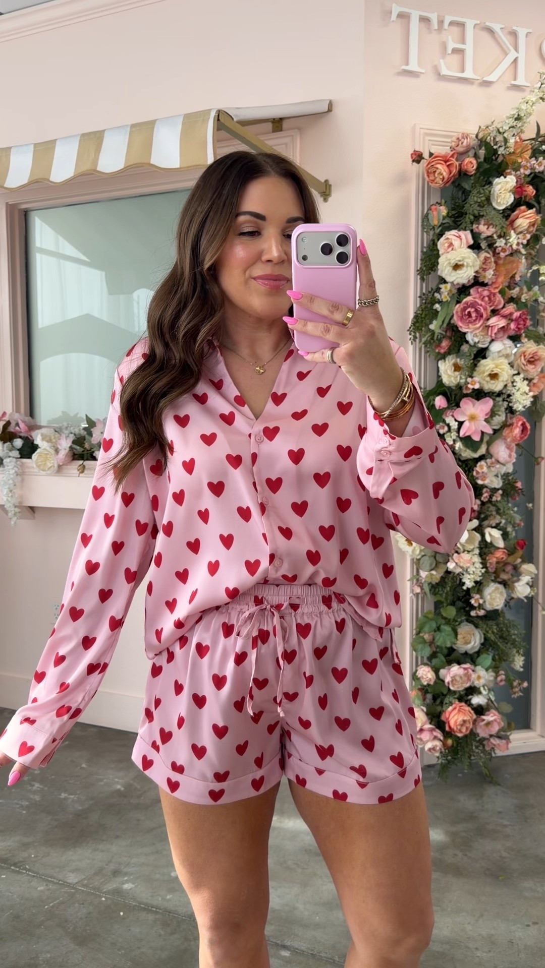 curvy midsize silky pink and red pajamas for valentine’s day! wearing size large, comes as a set 

#LTKMidsize #LTKSeasonal #LTKValentine