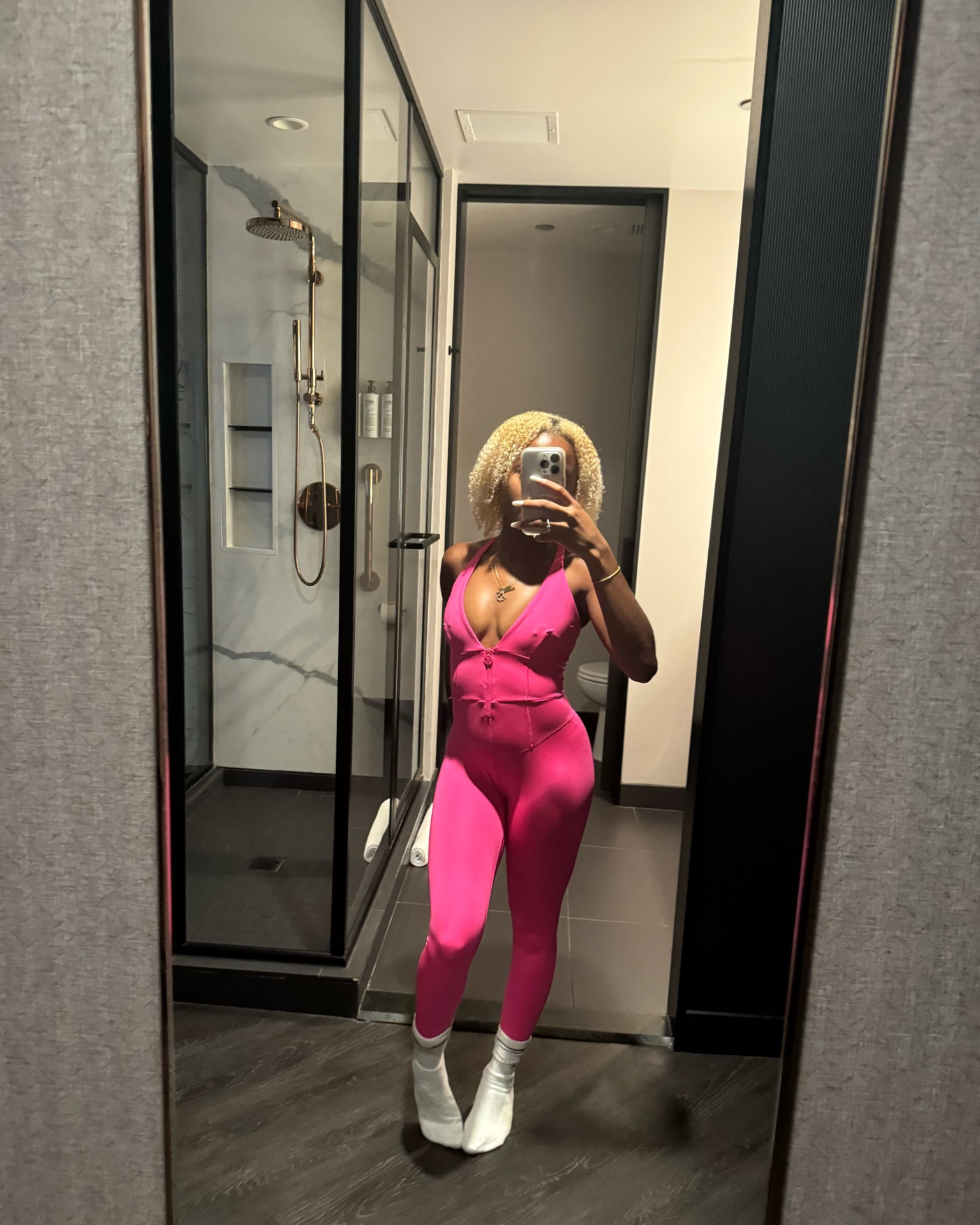 I’m obsessed with this Savage X Fenty jumpsuit! 🩷

It’s only available in plus sizes right now so I found some dupes that I love 🩷

#LTKFitness #LTKActive #LTKFallSale