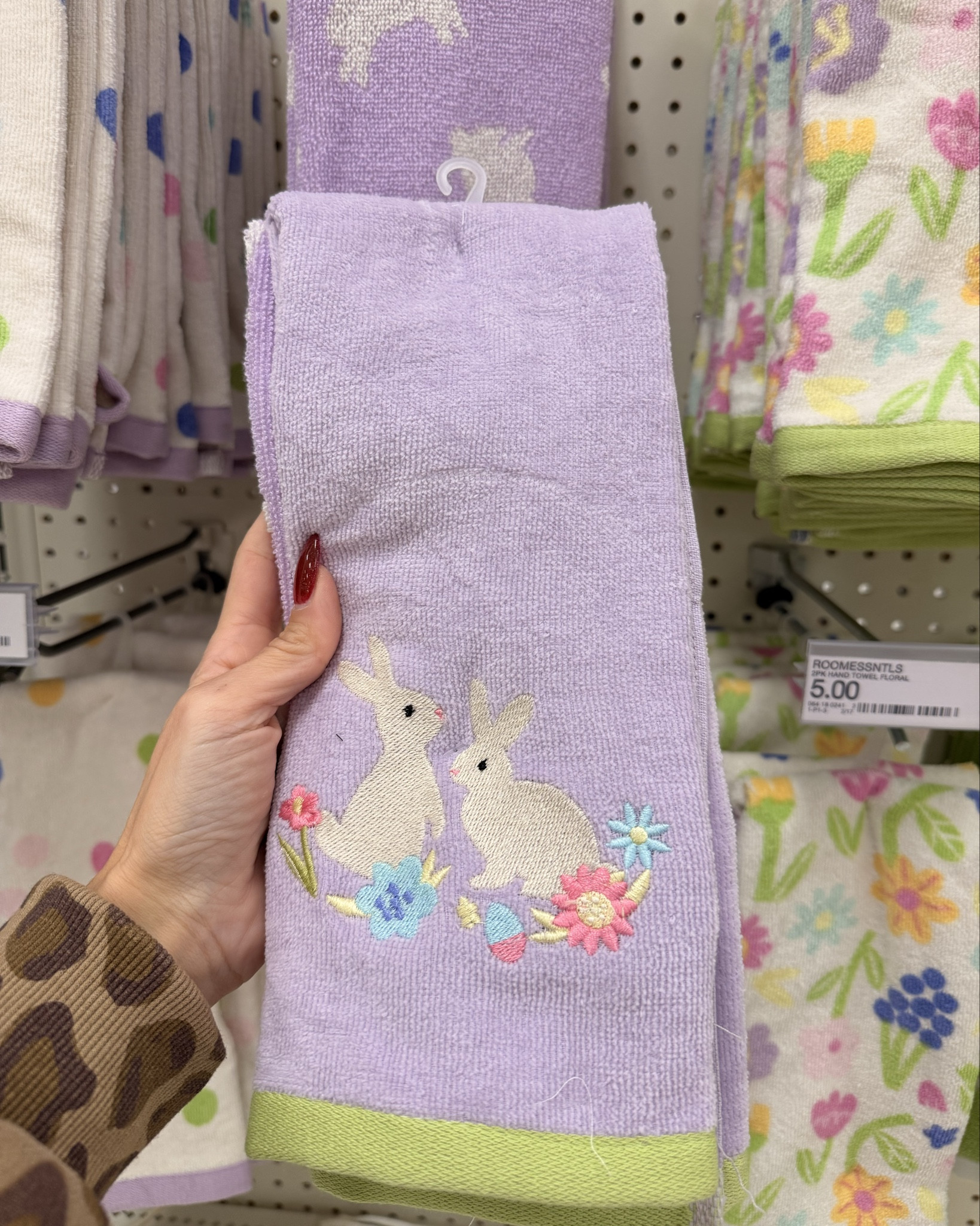 Easter guest bathroom refresh with these spring towels 🐣🌸

Such an easy way to add a little seasonal touch without redecorating the whole space. Soft, neutral, and perfect for hosting.

@Target 

#LTKSeasonal #LTKHome