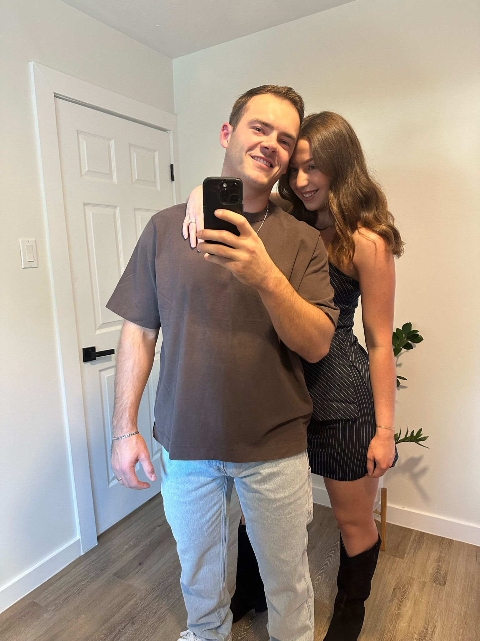 Abercrombie Men’s Outfit + find all of Connors outfits on the LTK page @ltkmens

he wears a large top, large bottoms & 34x34 jeans 

#liketkit #LTKfit  #LTKfamily #LTKunder50 #ltkunder100 #LTKmens #LTKstyletip 

#LTKSeasonal